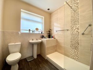 Shower Room/WC- click for photo gallery